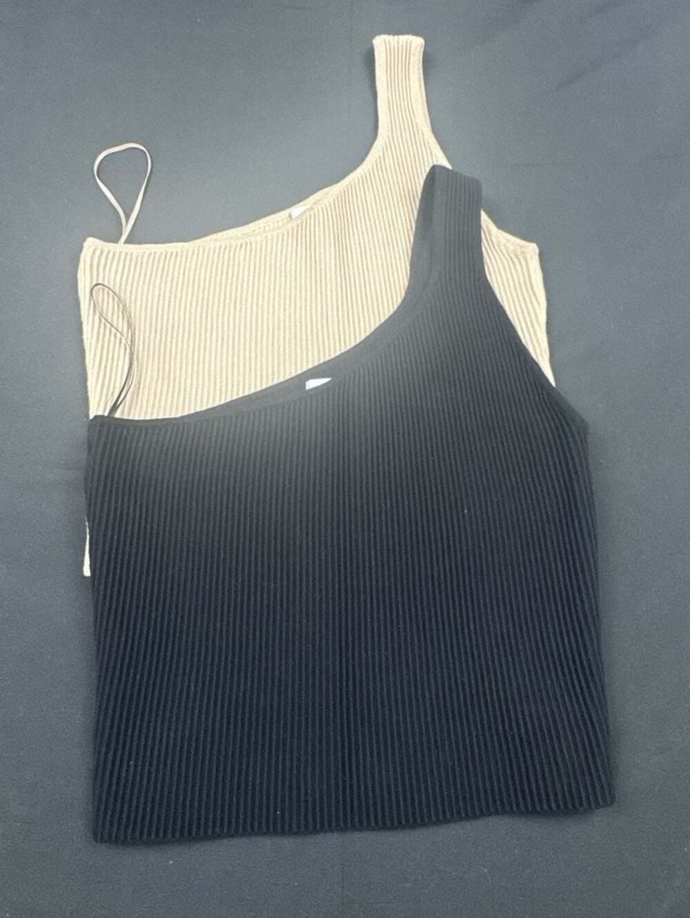 NSR 2-Pack Ribbed One-Shoulder Tank Tops Black Beige Size S